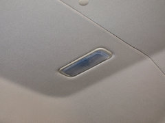 新途V80 2011款 2.5T 手动 短轴低顶尊杰版