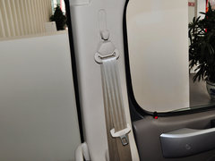 2011款 2.5T 手动 短轴低顶尊杰版