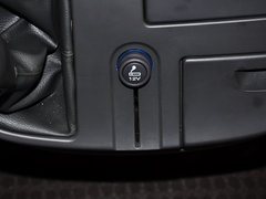 2011款 2.5T 手动 短轴低顶尊杰版