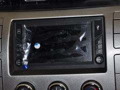 2011款 2.5T 手动 短轴低顶尊杰版