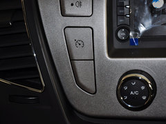 2011款 2.5T 手动 短轴低顶尊杰版