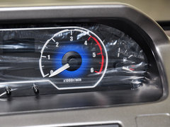 2011款 2.5T 手动 短轴低顶尊杰版
