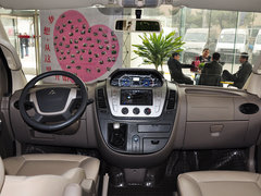 2011款 2.5T 手动 短轴低顶尊杰版