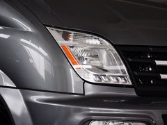 2011款 2.5T 手动 短轴低顶尊杰版