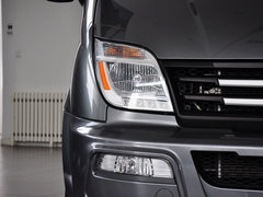 2011款 2.5T 手动 短轴低顶尊杰版