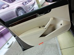 2011款 2.0TSI DSG 至尊版