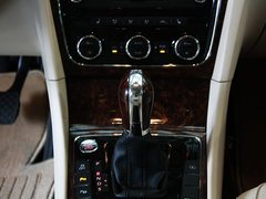 2011款 2.0TSI DSG 至尊版