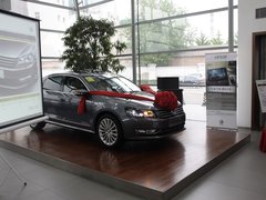 2011款 2.0TSI DSG 至尊版