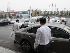 2011款 2.0TSI DSG 至尊版