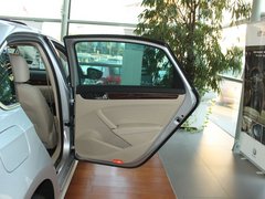 2011款 2.0TSI DSG 至尊版