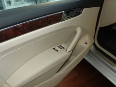2011款 2.0TSI DSG 至尊版