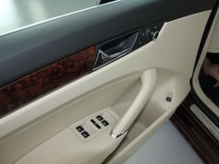2011款 2.0TSI DSG 至尊版