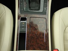 2011款 2.0TSI DSG 至尊版