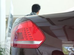 2011款 2.0TSI DSG 至尊版