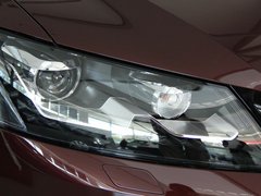 2011款 2.0TSI DSG 至尊版