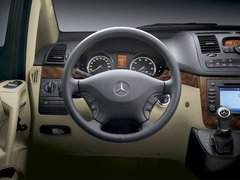 2011款 2.5L 自动 豪华型 7座