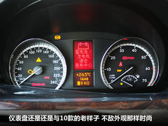 2011款 Vinao 2.5L 自动 领航型 7座
