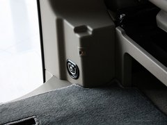 2011款 Vinao 2.5L 自动 领航型 7座