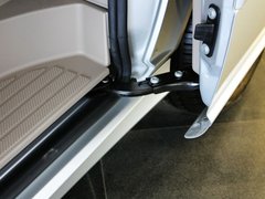 2011款 Vinao 2.5L 自动 领航型 7座
