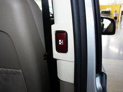 2011款 Vinao 2.5L 自动 领航型 7座