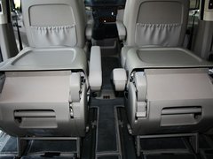 2011款 Vinao 2.5L 自动 领航型 7座