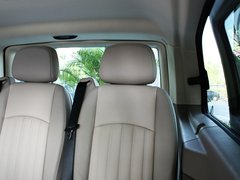 2011款 Vinao 2.5L 自动 领航型 7座