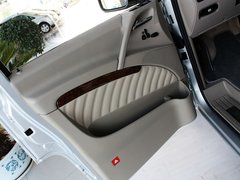 2011款 Vinao 2.5L 自动 领航型 7座