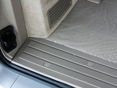 2011款 Vinao 2.5L 自动 领航型 7座
