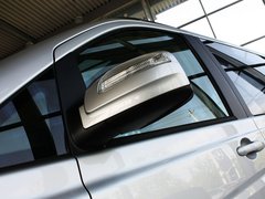 2011款 Vinao 2.5L 自动 领航型 7座
