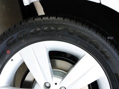 2011款 Vinao 2.5L 自动 领航型 7座