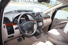2011款 Vinao 2.5L 自动 领航型 7座