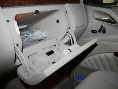 2011款 Vinao 2.5L 自动 领航型 7座