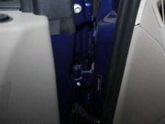 2011款 Vinao 2.5L 自动 领航型 7座