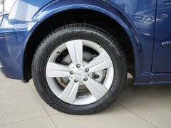 2011款 Vinao 2.5L 自动 领航型 7座