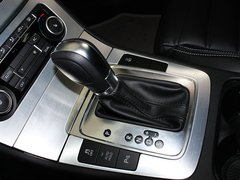 2011款 1.8TSI DSG 尊贵型