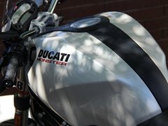 2011款 3.6L 自动 传奇性能版