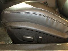 2011款 3.6L 自动 传奇性能版