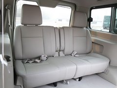 2011款 2.0T 手动 公务版 7座