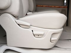 2011款 2.0T 手动 公务版 7座