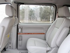 2011款 2.0T 手动 公务版 7座