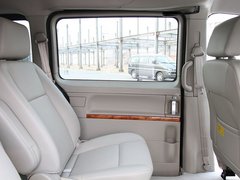2011款 2.0T 手动 公务版 7座