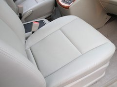 2011款 2.0T 手动 公务版 7座