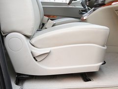 2011款 2.0T 手动 公务版 7座