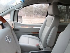 2011款 2.0T 手动 公务版 7座