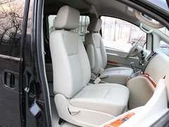 2011款 2.0T 手动 公务版 7座