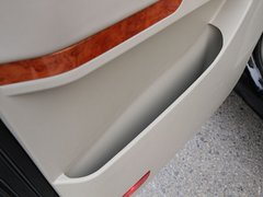 2011款 2.0T 手动 公务版 7座