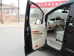 2011款 2.0T 手动 公务版 7座