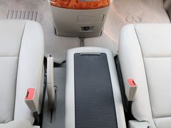 2011款 2.0T 手动 公务版 7座