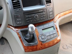 2011款 2.0T 手动 公务版 7座