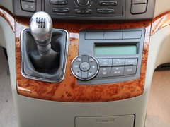 2011款 2.0T 手动 公务版 7座